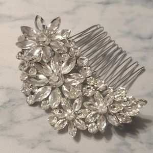 Crystal hair comb